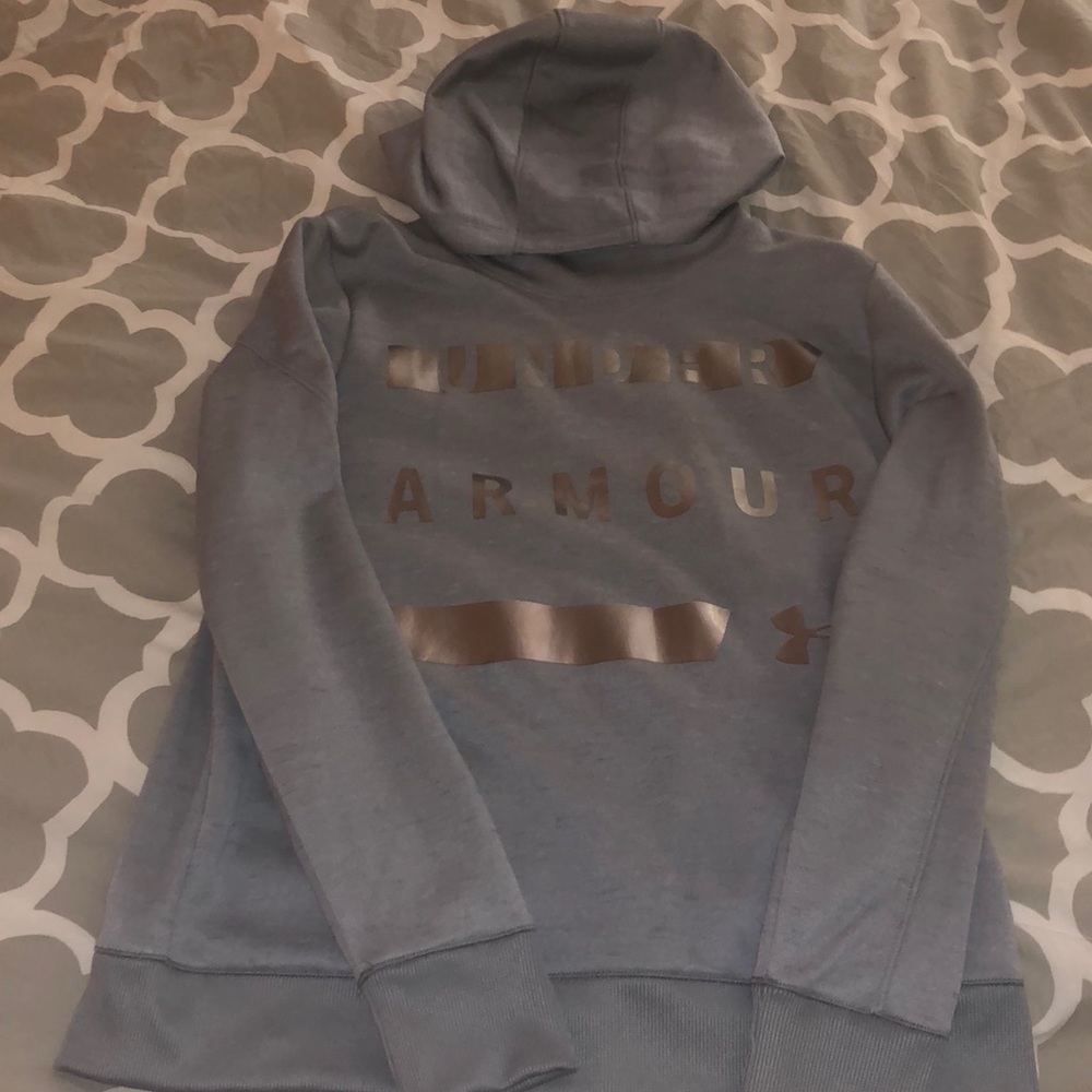 Hooded Under Armour coldgear sweatshirt